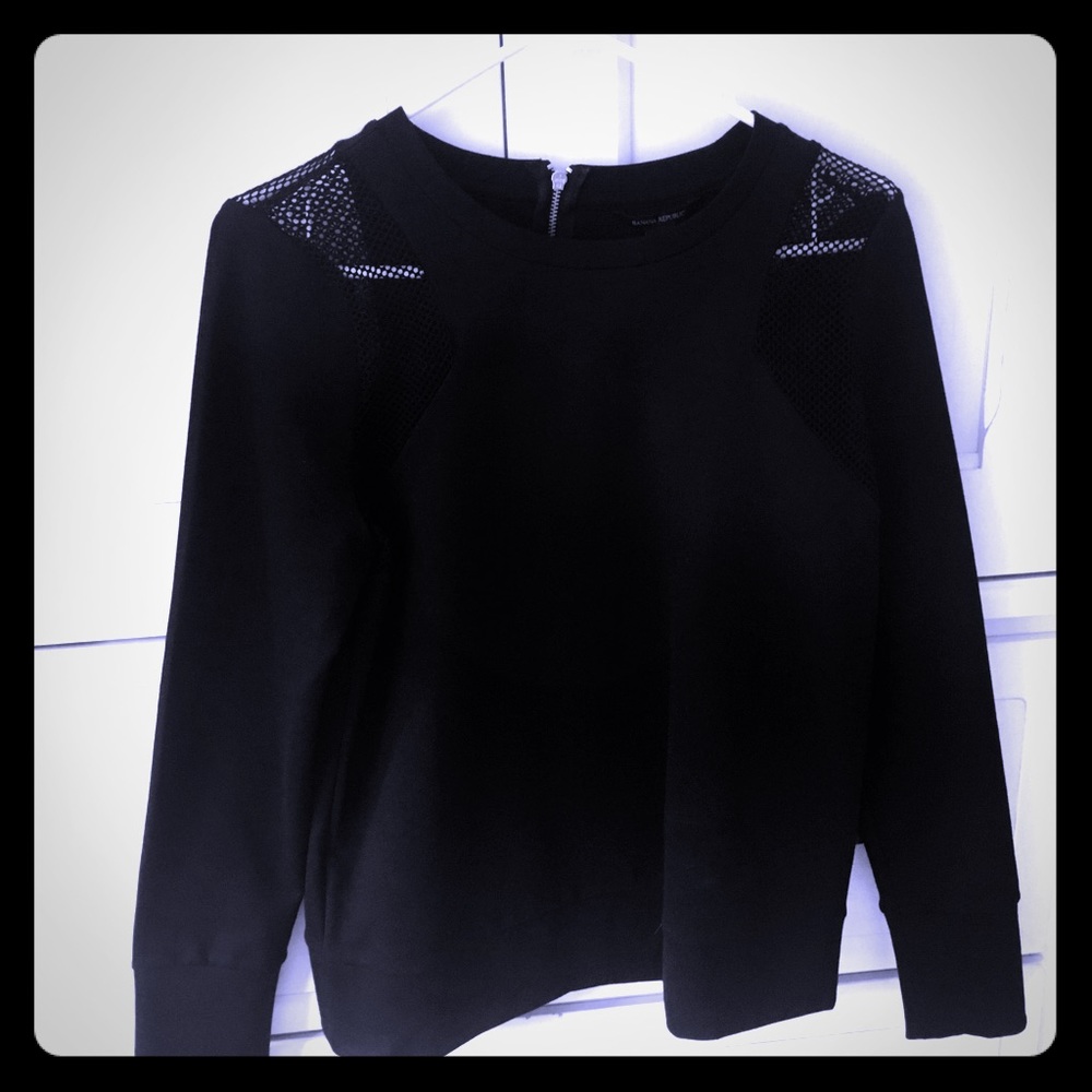 Banana Republic black top size small new with tags